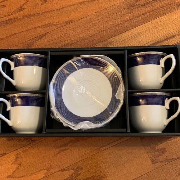 Lorren Home Trends Midnight set of 4 teacups & 4 saucers. - Picture 6 of 9